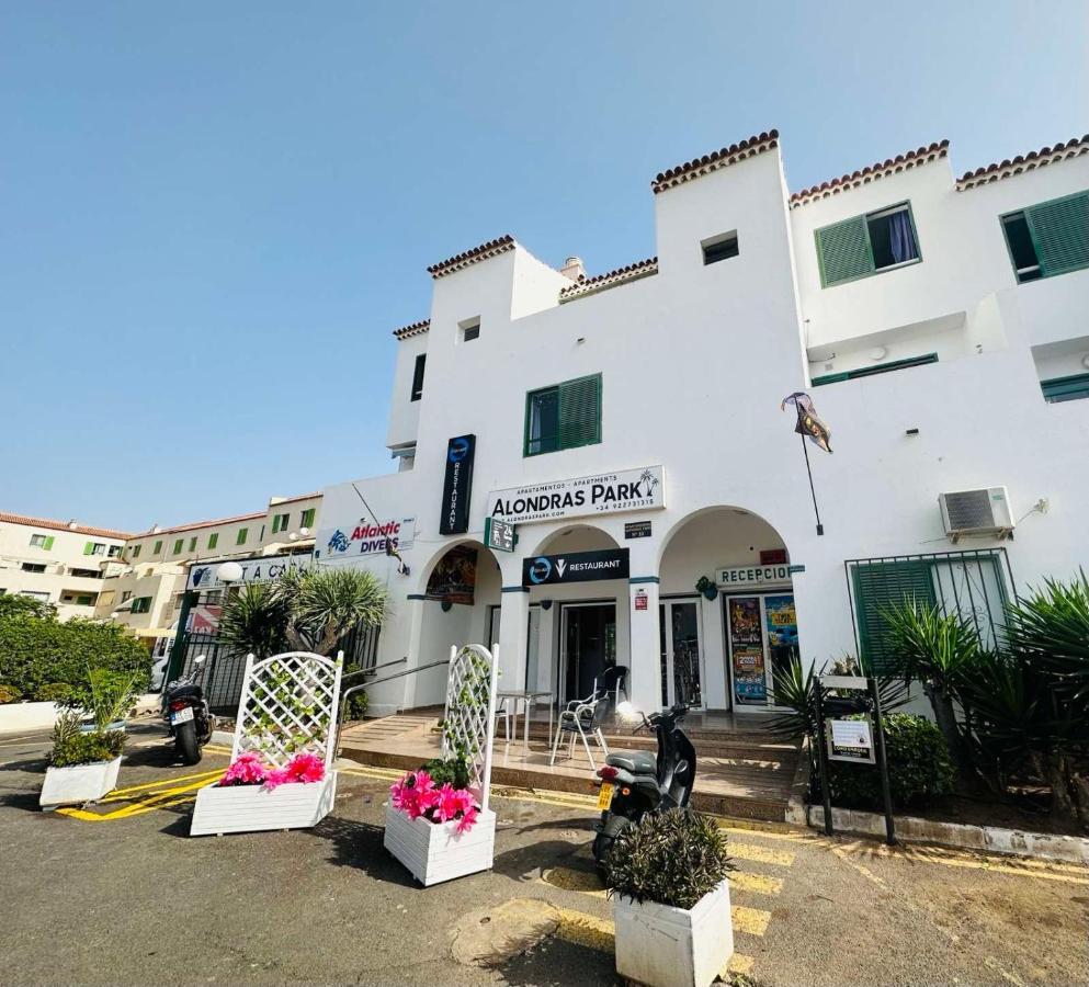 Alondras Park Mialsoma Apartment Arona  Exterior photo